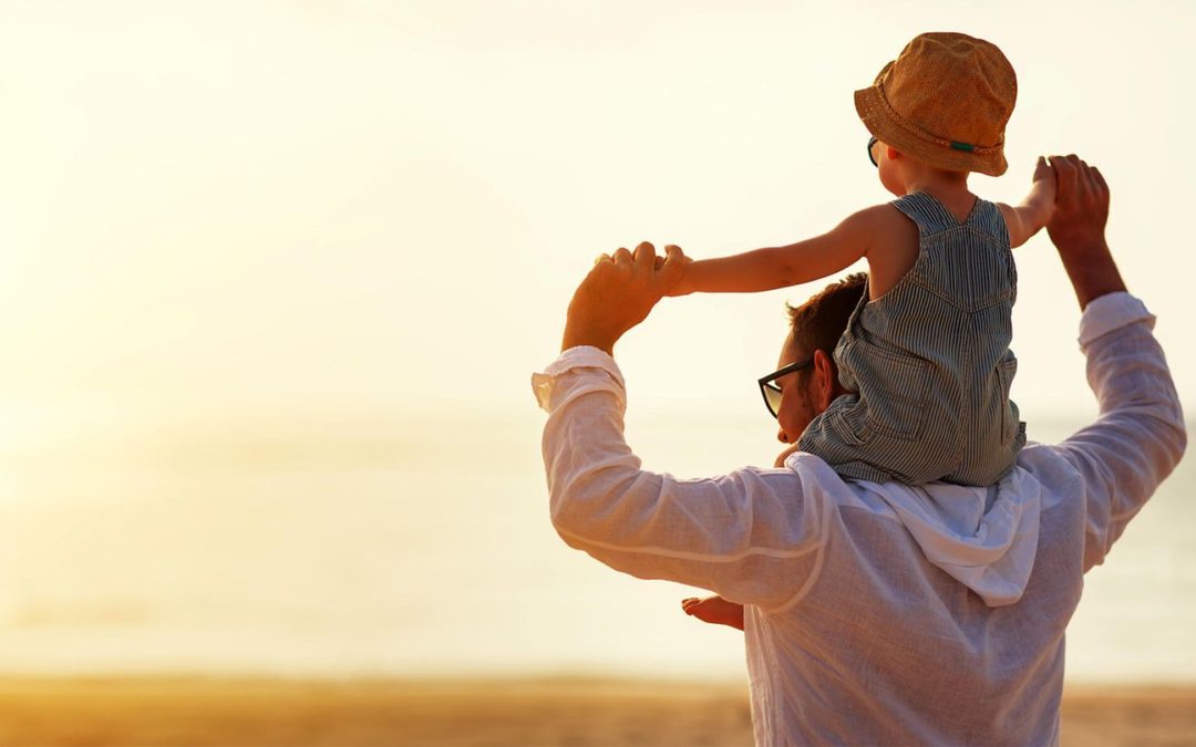 Papa trägt – und das gerne: Warum Tragen mehr ist als Transport